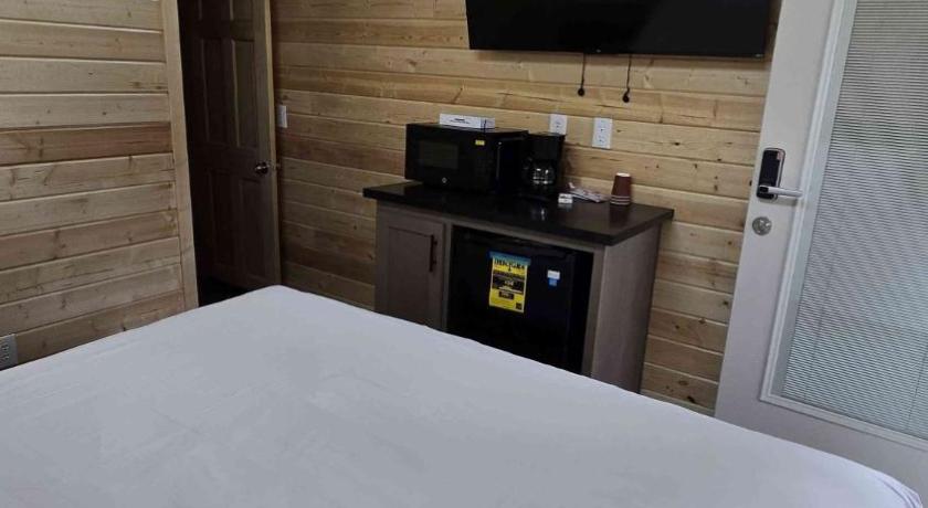 발리 (AZ) 062B Grand Canyon South Rim Chalet with King Bed 2성급 숙소 수영장