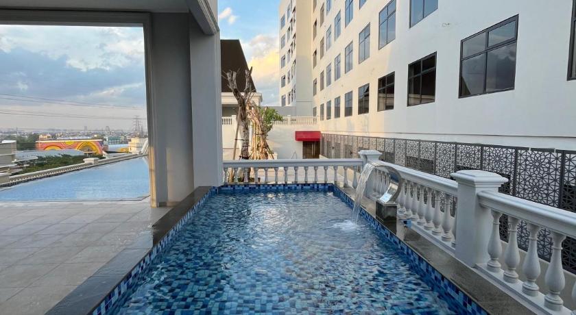 Grand Travello Hotel Bekasi - image 15