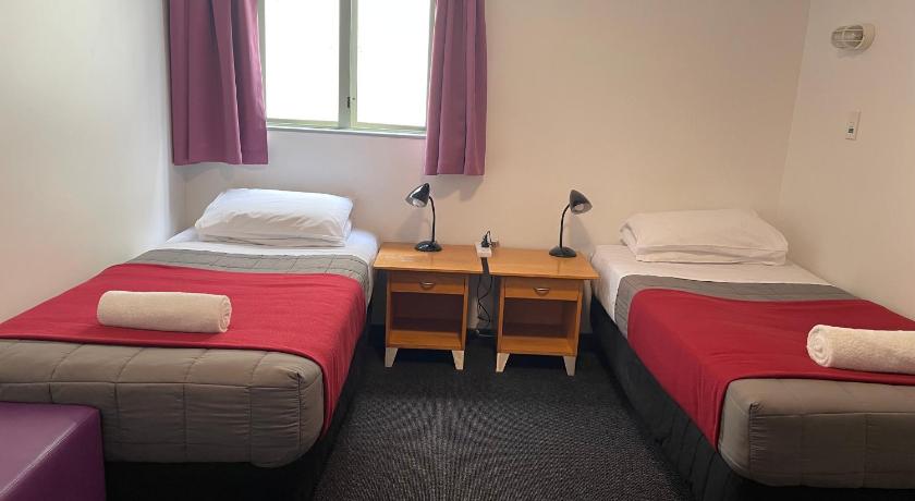 Image of Twin Room 5