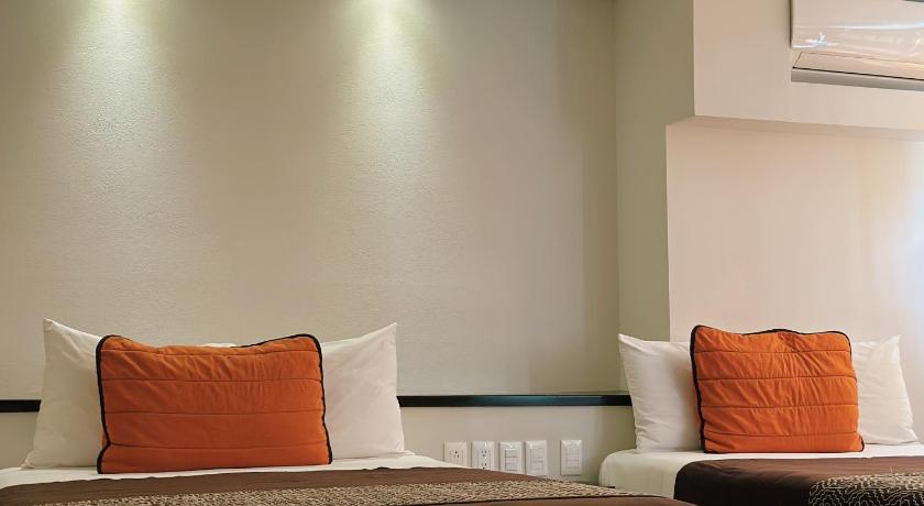 Image of Double Room with Two Double Beds 5