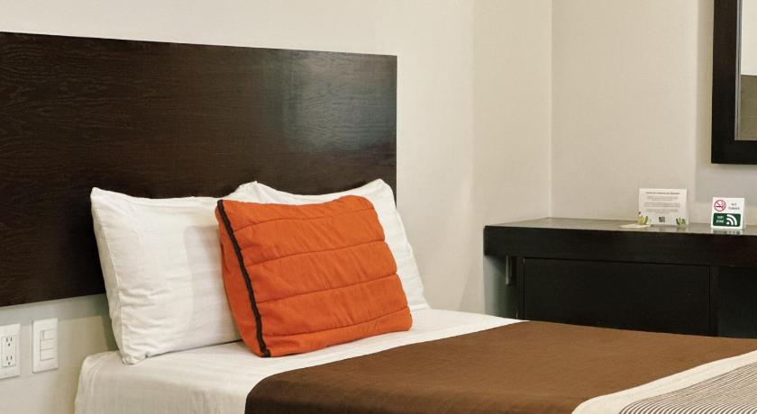 Image of Double Room with Two Double Beds 11
