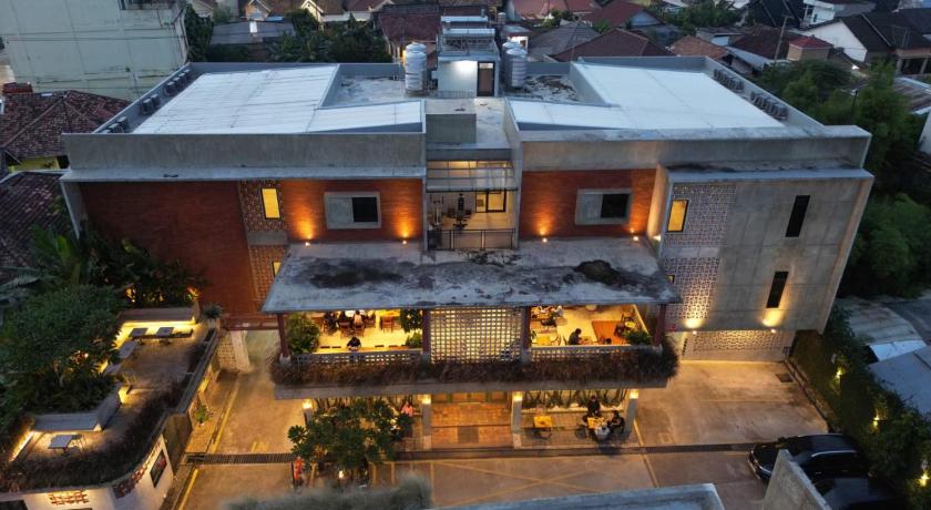 Rattanhaus Premiere – Palembang, GA