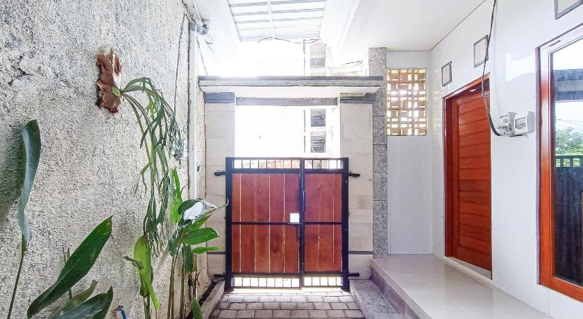 Widi Guest House near GWK Mitra RedDoorz – Badung Regency, CO