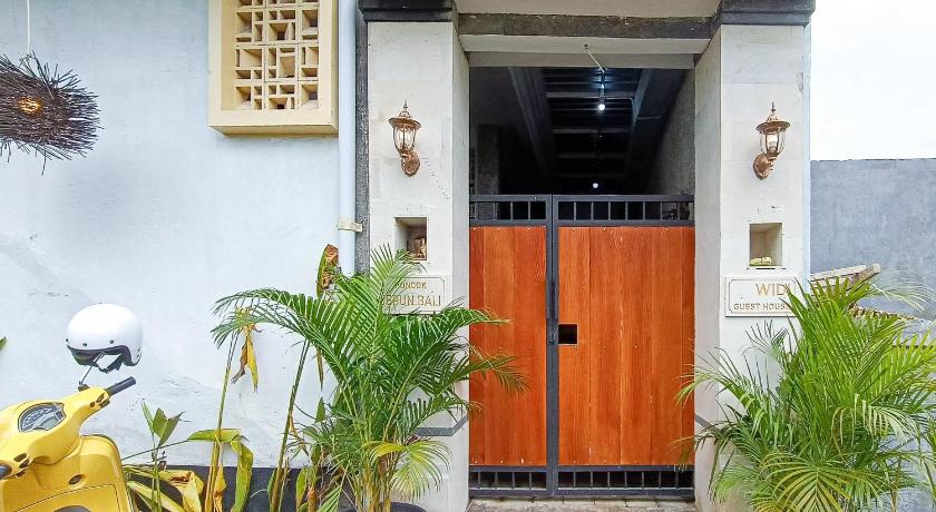 Widi Guest House near GWK Mitra RedDoorz – Badung Regency, CO