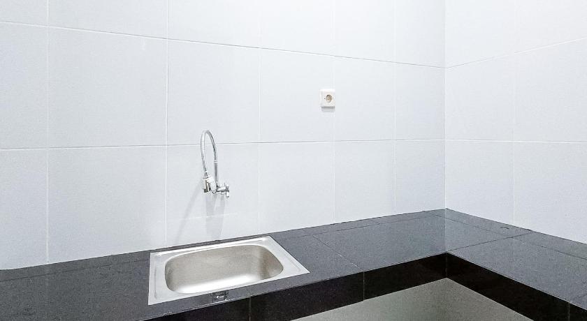 Widi Guest House near GWK Mitra RedDoorz – Badung Regency, CO