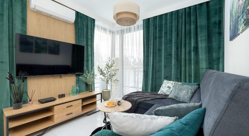 扎科帕内 Prestizowe Goralskie Apartamenty w Sercu Zakopanego & Parking by Noclegi Renters 4星级 民宿 套房