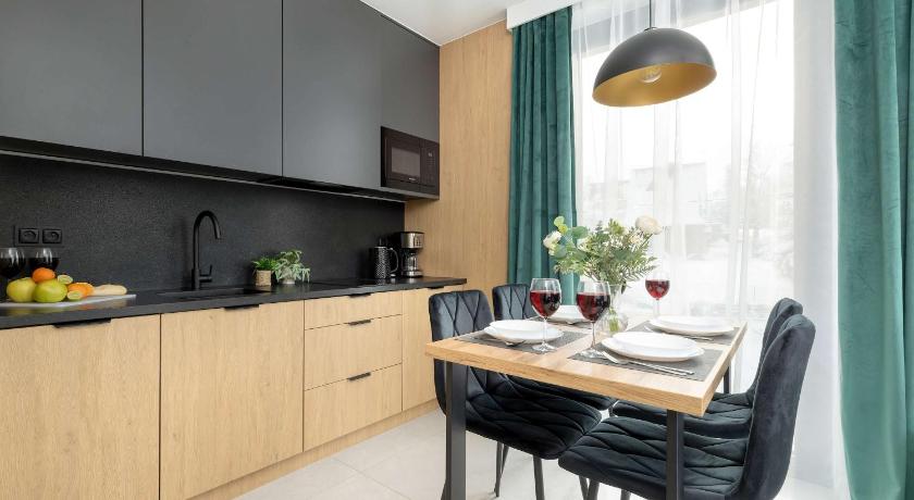 扎科帕内 Prestizowe Goralskie Apartamenty w Sercu Zakopanego & Parking by Noclegi Renters 4星级 民宿 客房