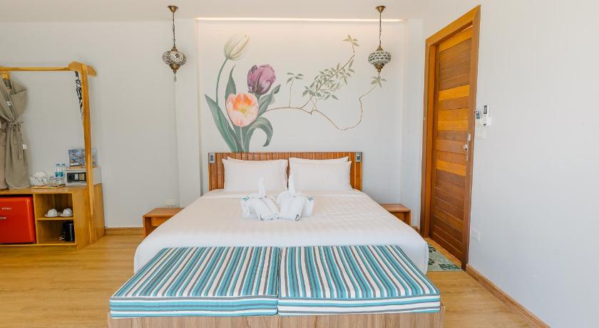 Image of Sea View 15