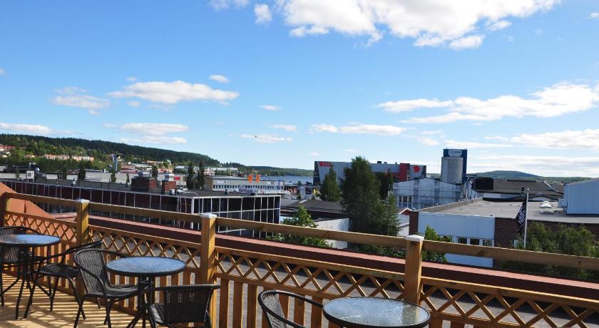 Strand City Hotel photo