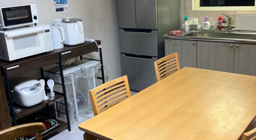 Goshogawara Private Lodging KASE 五所川原 4-Star Accommodation lobby
