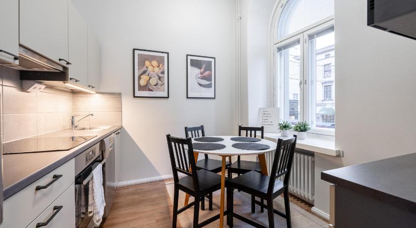 "Hameenkatu" - Renovated Loft at the BEST location, Hosted by 2ndhomes
