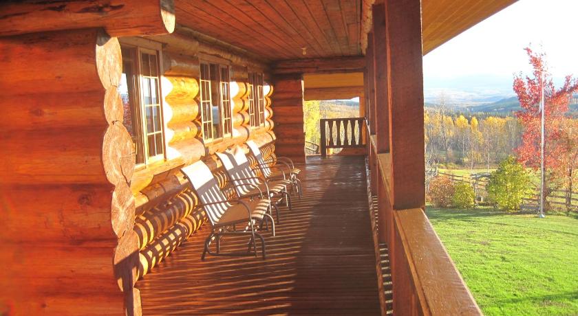 Smithers Driftwood Lodge photo