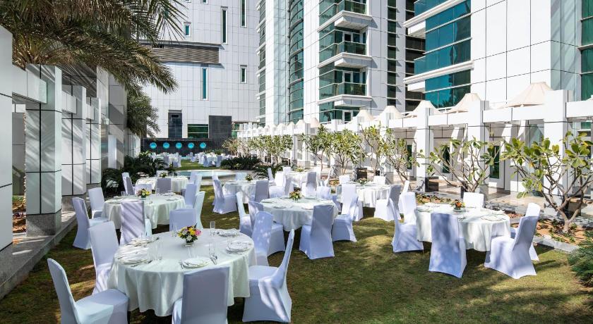 Four Points by Sheraton Sharjah - image 2