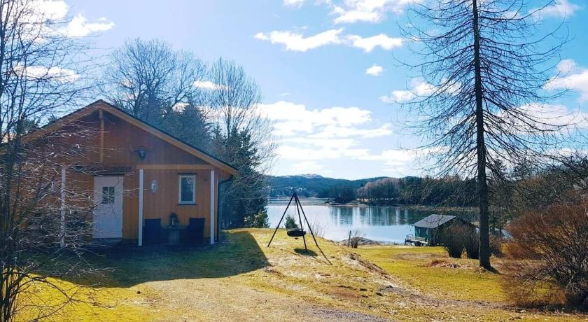 Gjestehus pa bondegard, med batutleie