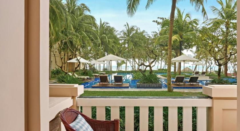 Image of Deluxe Garden, Guest room, 1 King, Garden view, Balcony 1