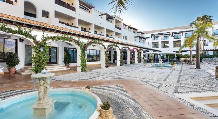 알부페이라 파인 클리프 호텔 럭셔리 컬렉션 리조트 알가르브 (Pine Cliffs Hotel, a Luxury Collection Resort, Algarve) 5성급 호텔 로비