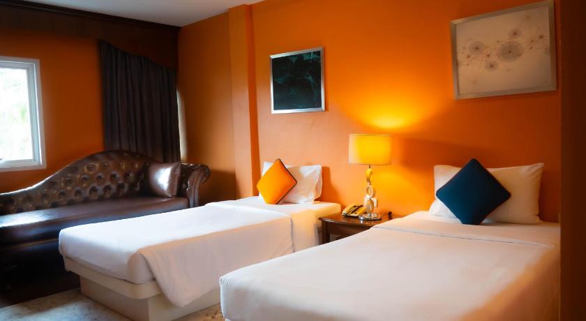 Image of Superior Twin Room 16