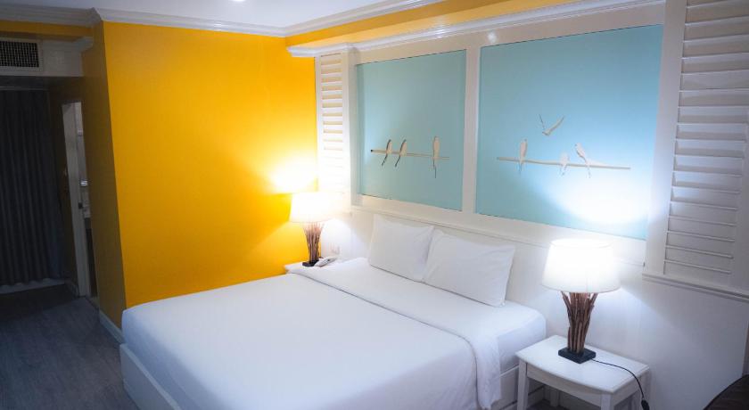 Image of Superior King Room 10