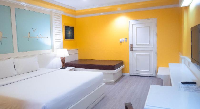 Image of Superior King Room 11