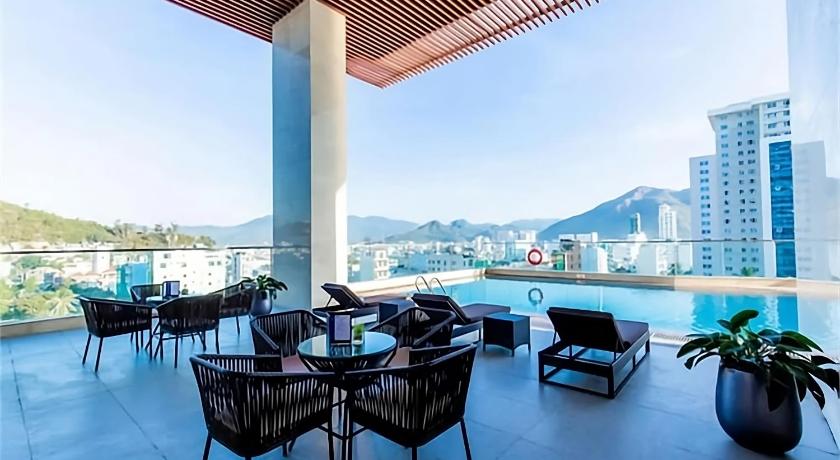 MARO HOTEL Nha Trang - image 3