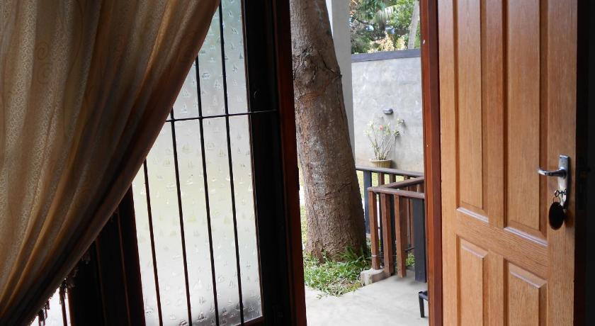 The Yala City Guest House photo