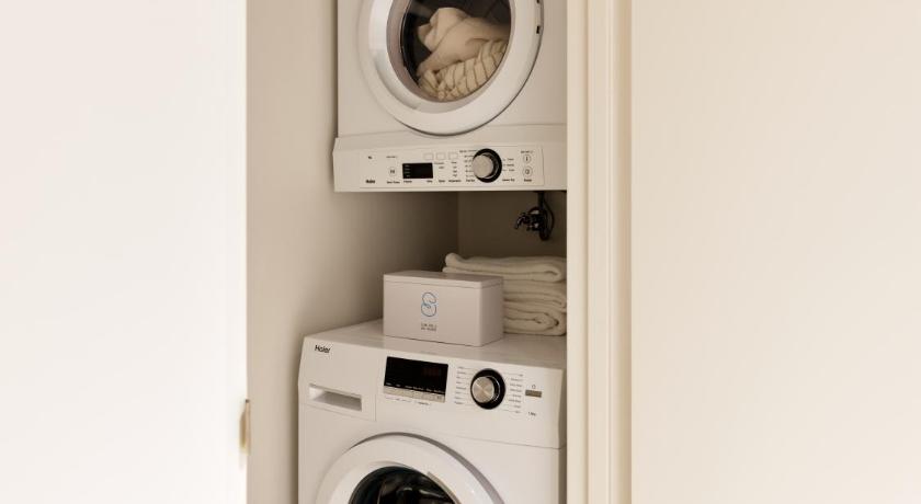 รูปของอพาร์ตเมนต์มาตรฐานแบบสองห้องนอน (Standard Two-Bedroom Apartment) 14