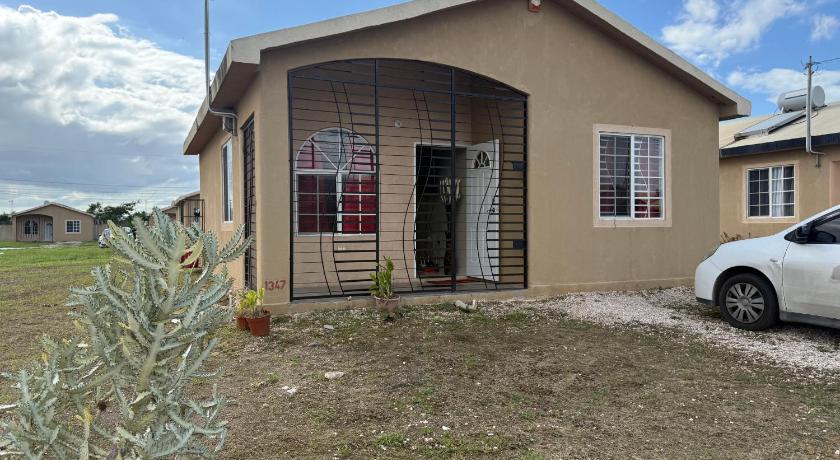 Finest Accommodation Phoenix Prk Village 1,Phase 4 lot 1347, 26 Sheawater Ave