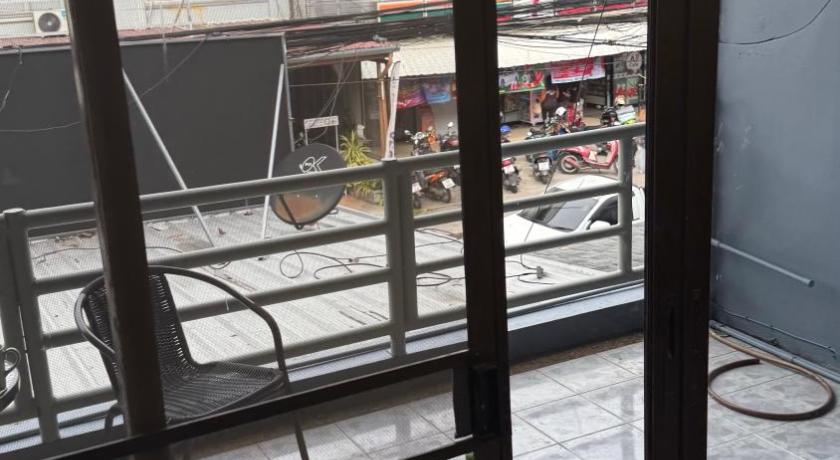 プーケット Chalong Paradise Guesthouse 3つ星 ホテル 施設