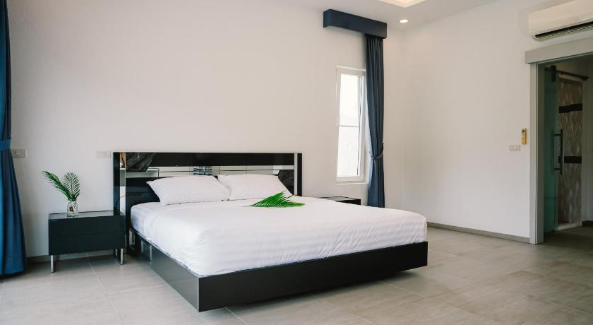 Image of Three-Bedroom Superior Villa with Private Pool 8