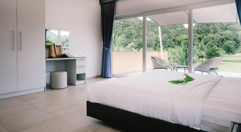 Image of Three-Bedroom Superior Villa with Private Pool 0