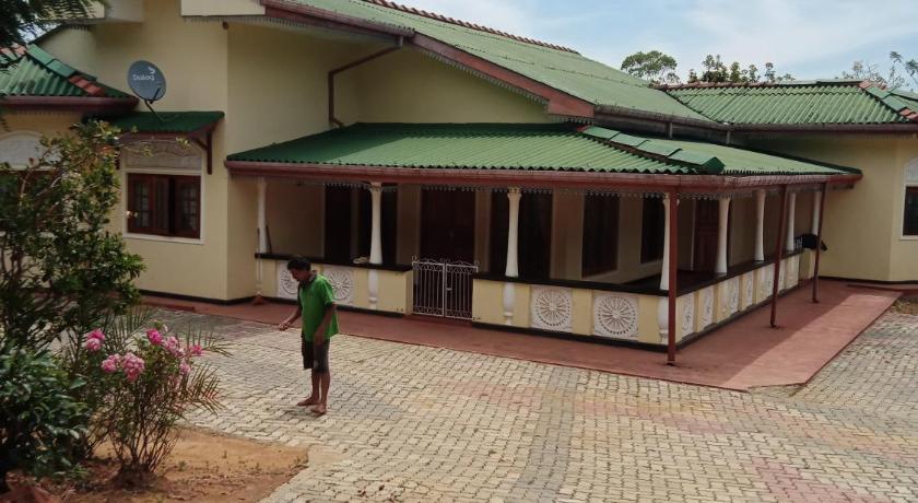 Sapugolla Family Resort