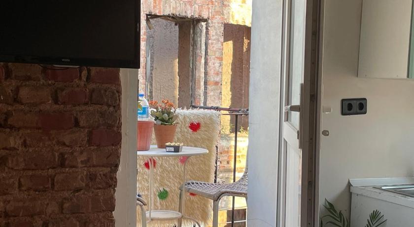 Historical Flat Close to İstiklal Avenue - image 2