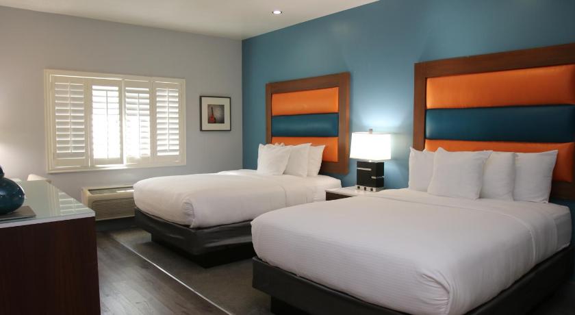 Image of One Room Suite with Living room - Non Smoking 3
