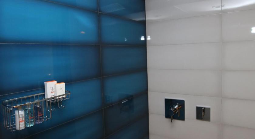 Image of King Suite with Living Room - Non Smoking 17