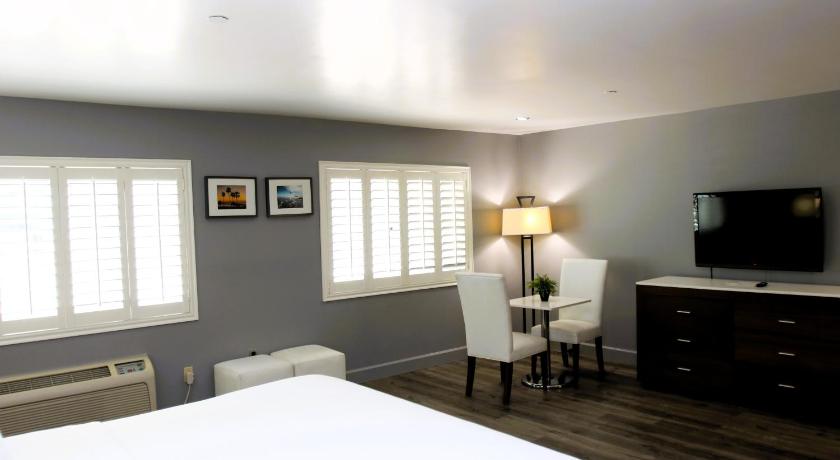 Image of Large One Room Suite/Disability Access - Non Smoking 3