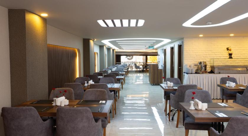 Gurtas Hotel - image 9