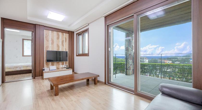 三陟 Samcheok Santorini Pension 3星级 民宿 大堂