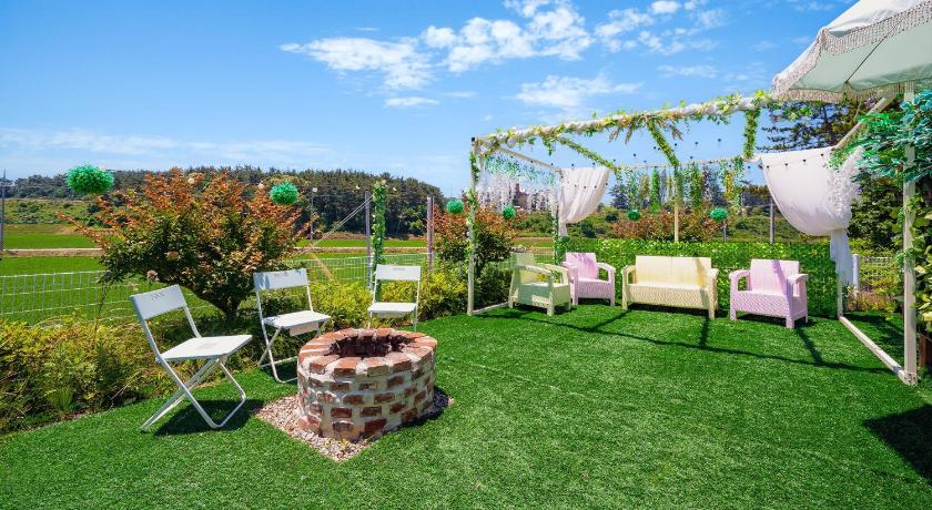 Taean Taean Yoyo Kids Poolvilla 4-Star Guesthouse suite