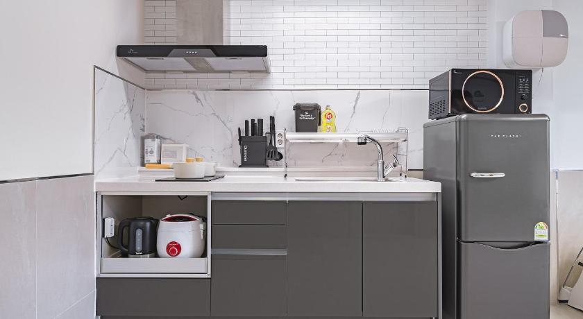 Image of Studio 2 15