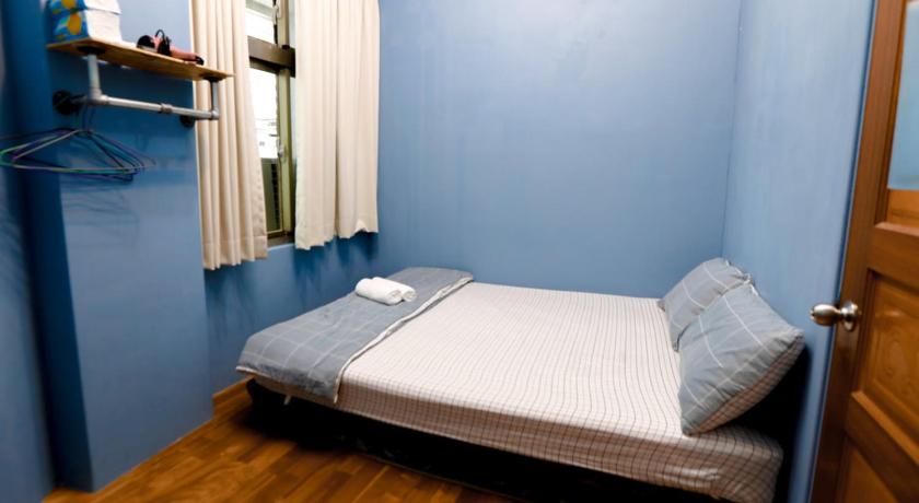 Image of Small Double Room 1