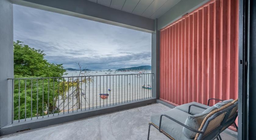 Image of Classic Deluxe 15