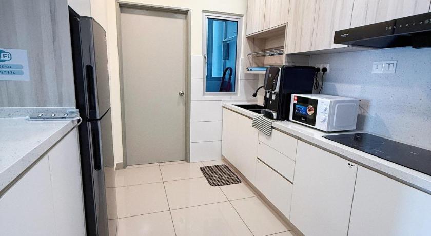 Nexus Kajang Premium 3BR l MRT Link Muji l 5Pax - main image