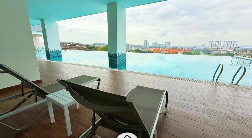 Nexus Kajang Premium 3BR l MRT Link Muji l 5Pax - image 9