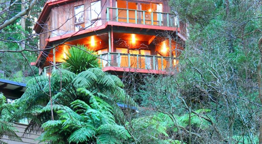 Risehill House — Hotel in Mount Dandenong Ranges