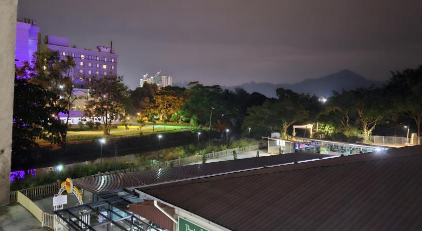 HOTEL TWELVE @ 12 KUANTAN - image 3
