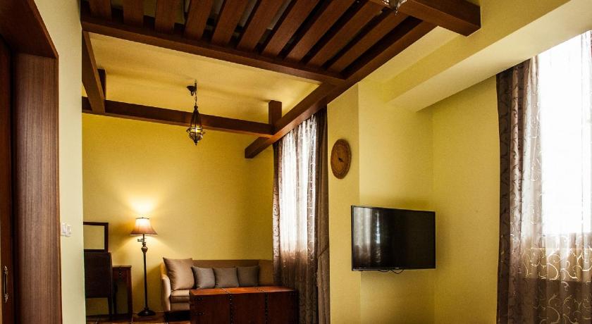 Oasis Hotel photo