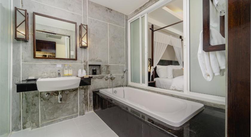 Image of Junior Suite Corner 2