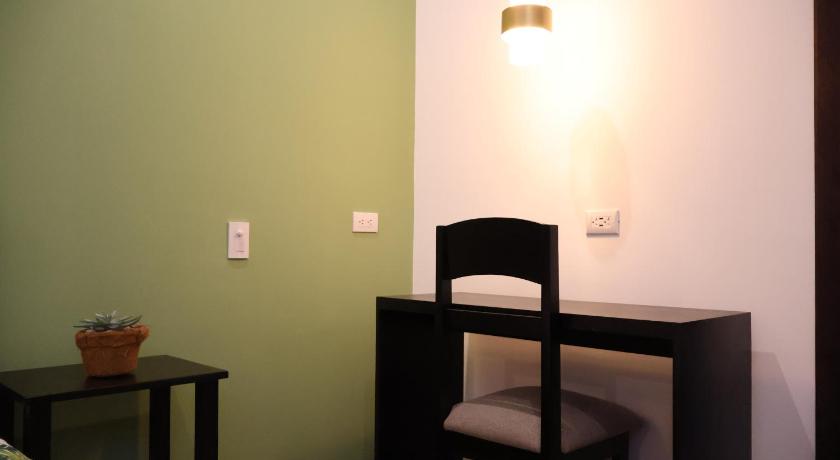 Image of Deluxe Suite 12