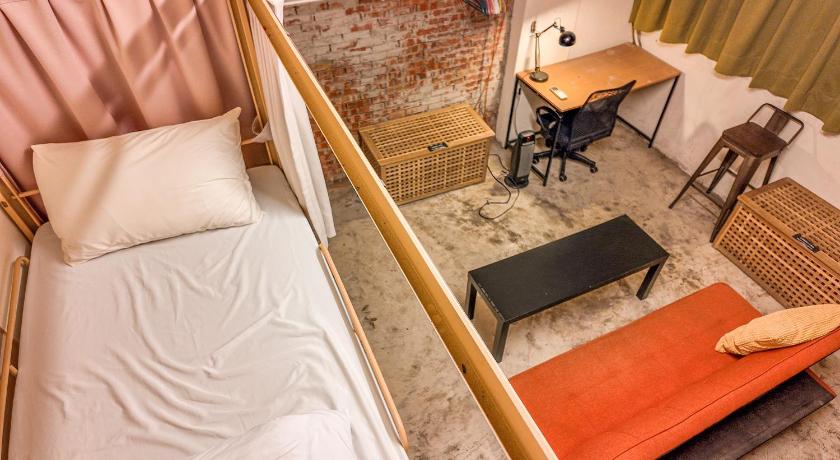 Image of 6-Bed Mixed Dormitory Room 3
