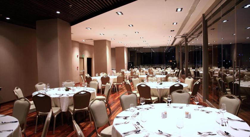 Holiday Inn Express Istanbul Airport - image 13